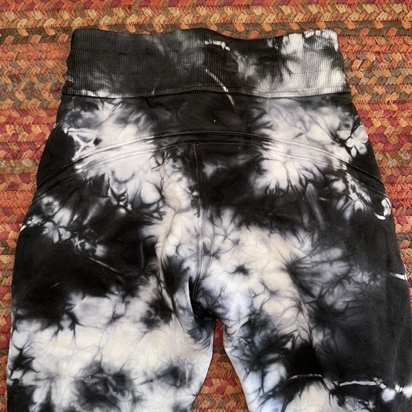 LULULEMON GREY TIE DYE JOGGER SWEATPANTS - Picture 6 of 6